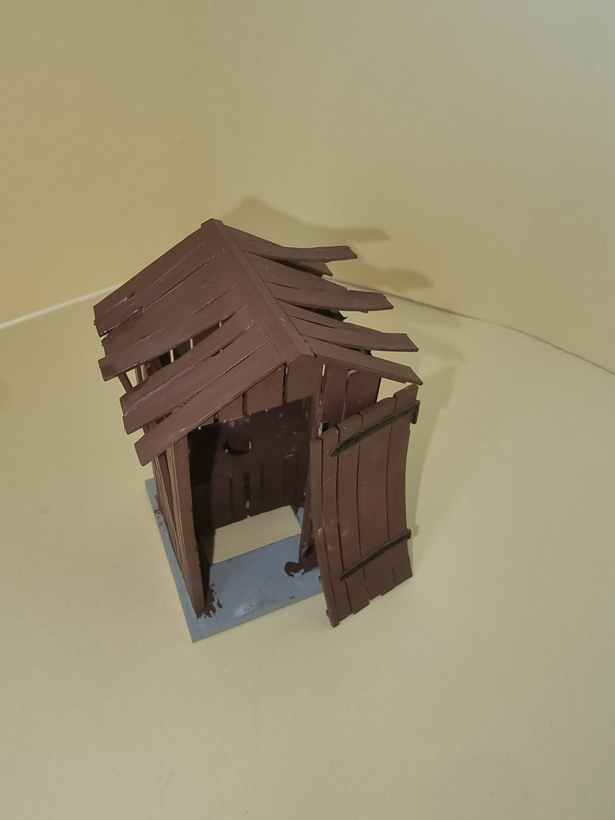 Cabane au fond du jardin échelle 1/32 - Référence B-01-0241
