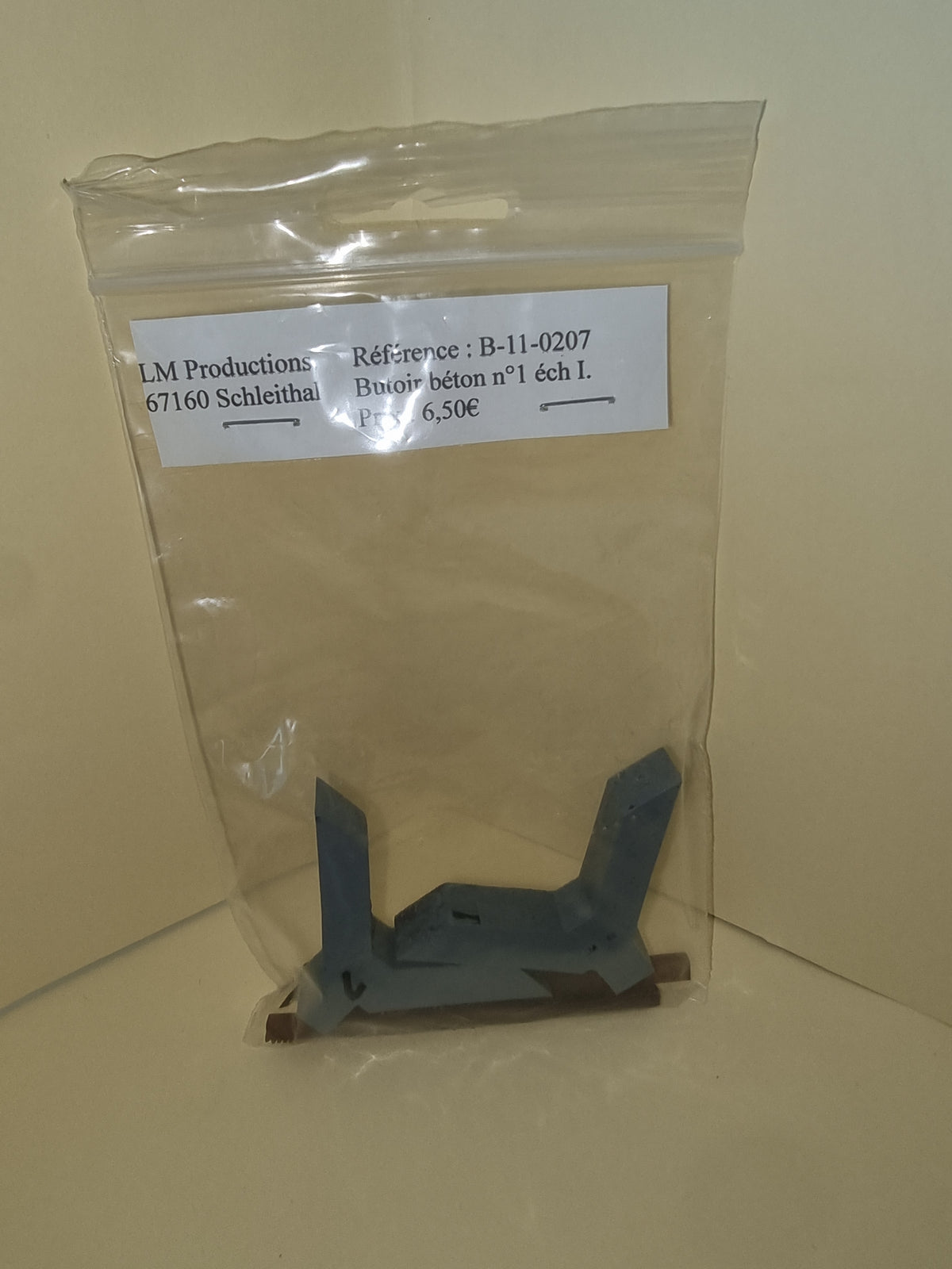 Butoir béton n°1 - échelle 1/32 - Référence B-11-0207