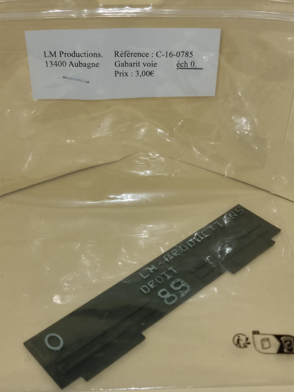 Gabarit de pose de voies ligne droite - échelle 1/43.5 - Référence C-16-0785