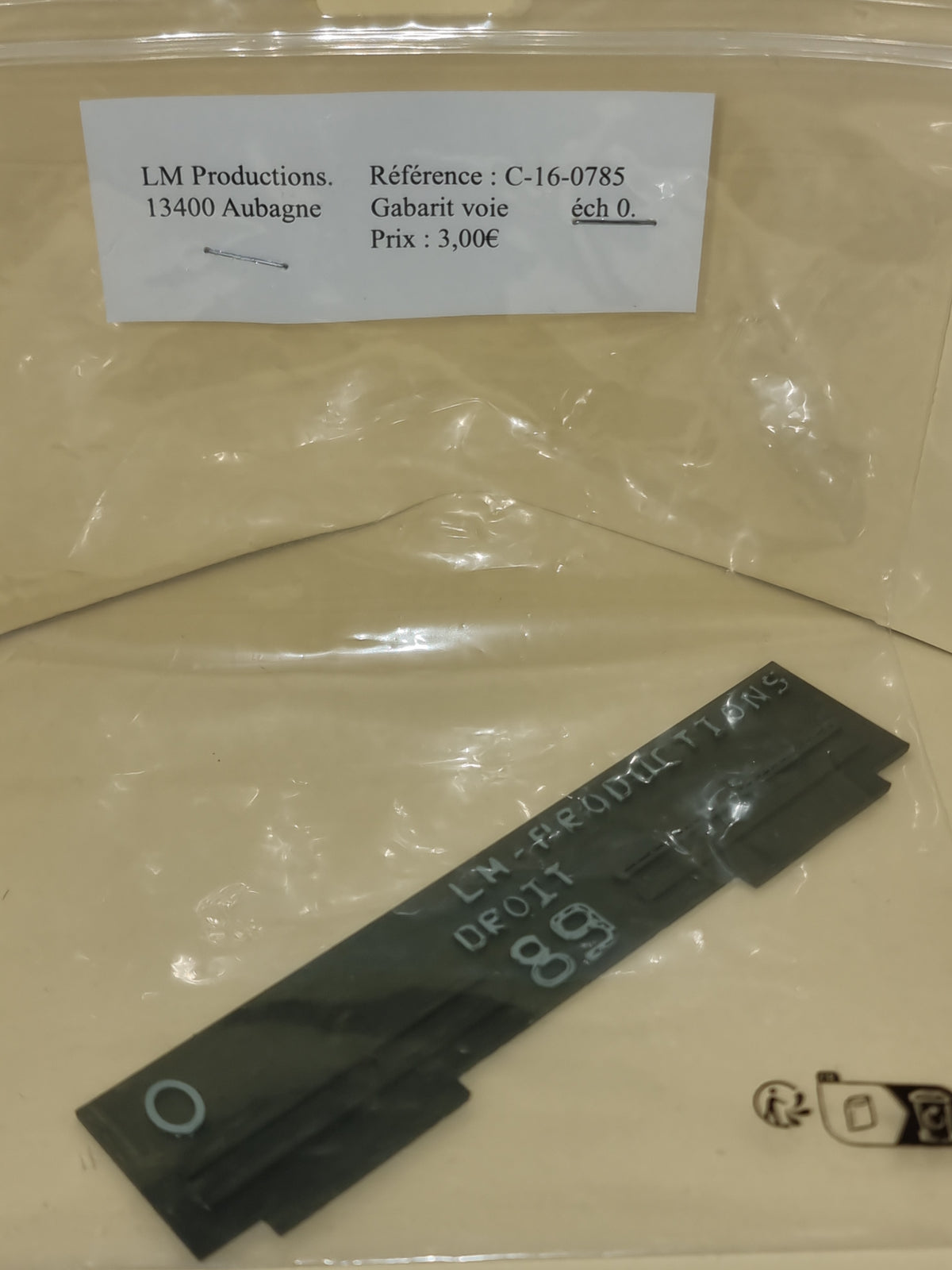 Gabarit de pose de voies ligne droite - échelle 1/43.5 - Référence C-16-0785
