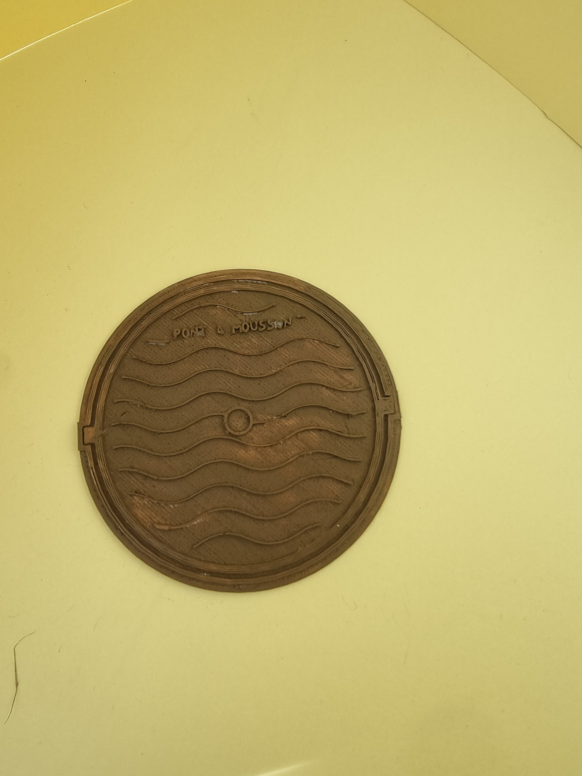 Plaques d'égout Rondes "Pont à Mousson" échelle 1/12 - Référence J-05-0697