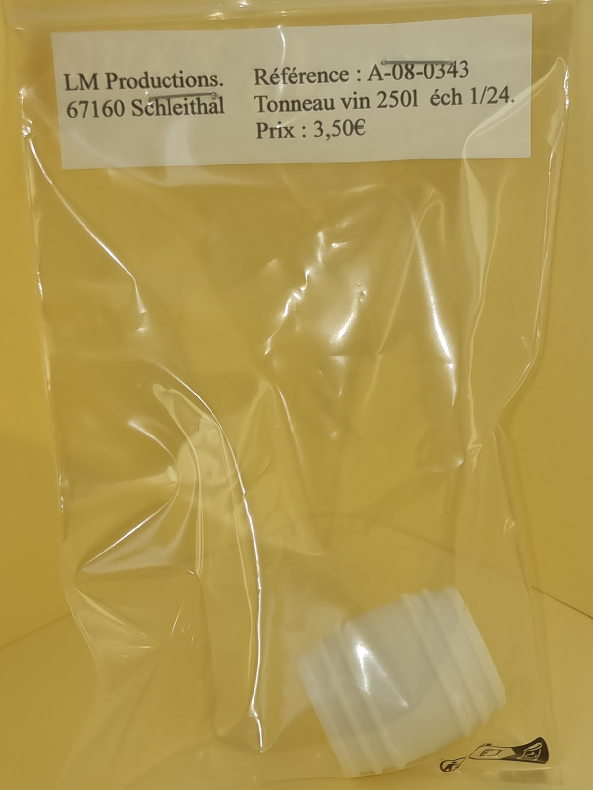 Tonneau de vin 250 litres échelle 1/24 - Référence A-08-0343