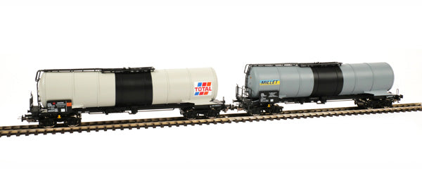 2 Wagons Citernes Millet et TOTAL - SNCF - PIKO - Référence P97306 - Echelle 1/87