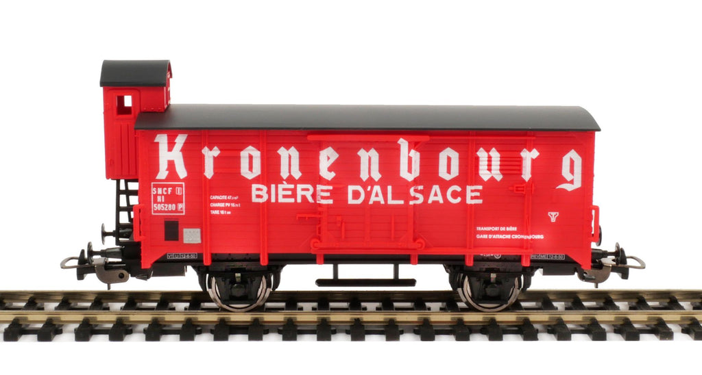 2 couverts bierre Kronenbourg / La goudale -  PIKO - Référence P97307 - Echelle 1/87