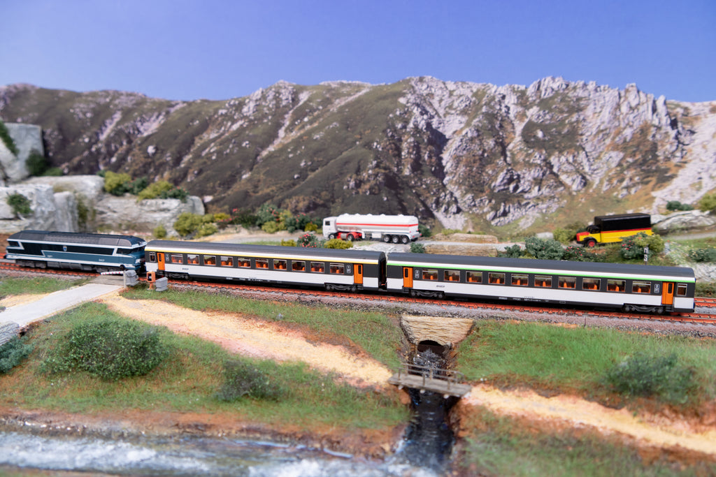 Voitures CORAIL VTU Origine 2em - SNCF - AZAR - Référence V01-ONP2 - Echelle Z